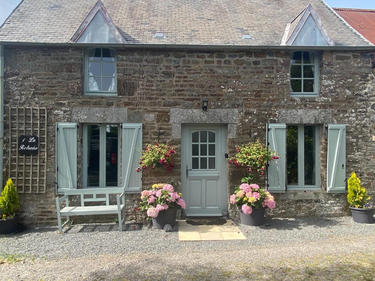 La Petite Maison - No 1 La Relierie Gavray-sur-Sienne Exterior foto